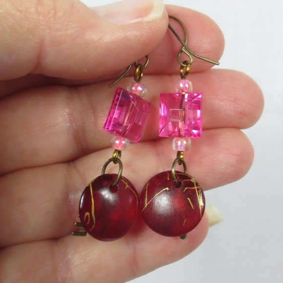 Handcrafted Pierced Earrings Beaded Pink Red Love Heart Graphic Sparkle Dangle - Picture 4 of 10